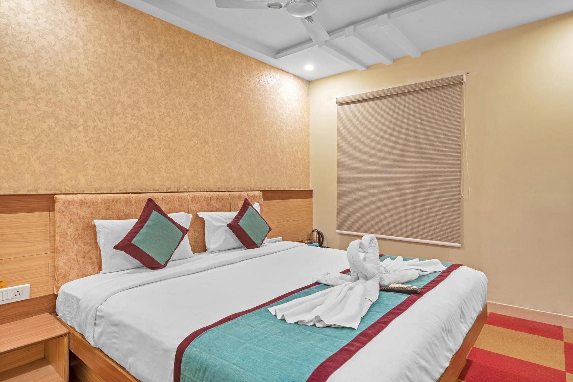 שמשבאד Hotel Sm Deccan Park מראה חיצוני תמונה